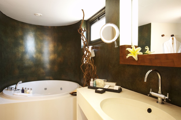 Imagen de la habitación del Hotel Londa. Foto 10