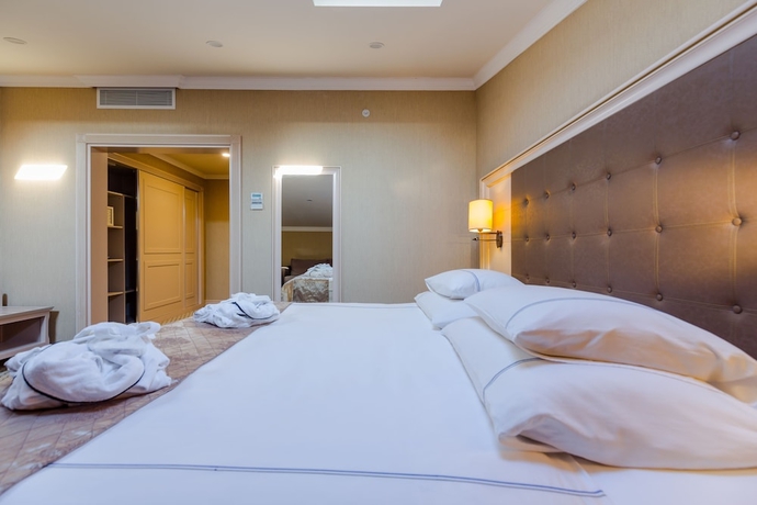 Imagen de la habitación del Hotel London 1889. Foto 11