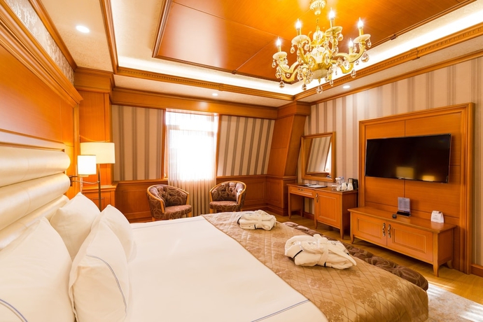 Imagen de la habitación del Hotel London 1889. Foto 13