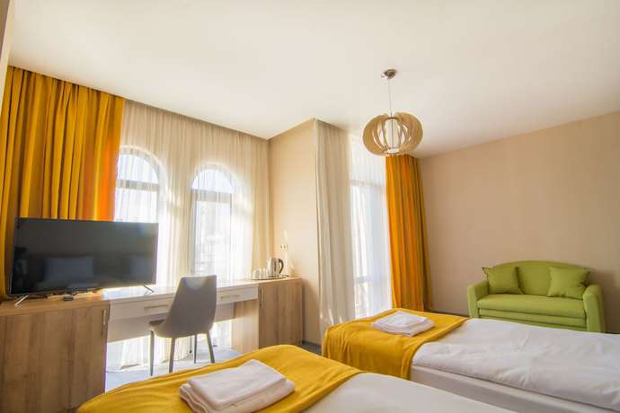 Imagen de la habitación del Hotel London, Batumi. Foto 2