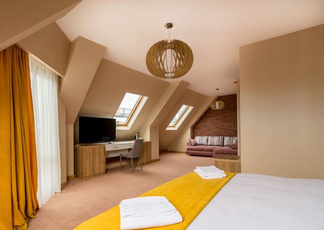 Imagen de la habitación del Hotel London, Batumi. Foto 7