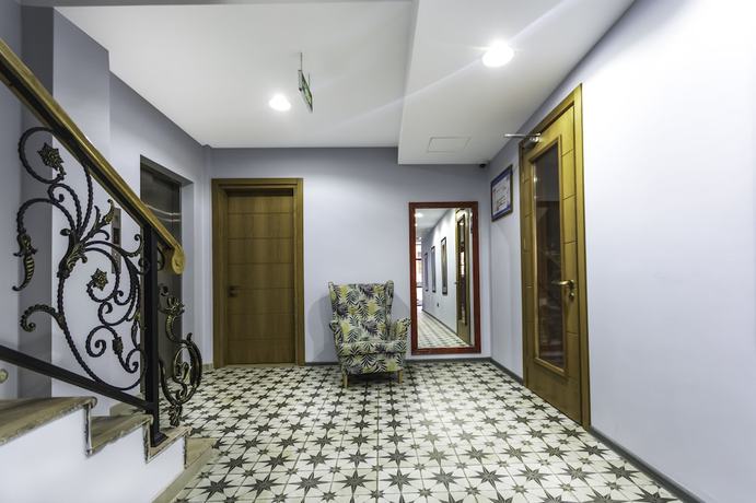 Imagen de los interiores del Hotel London, Batumi. Foto 20
