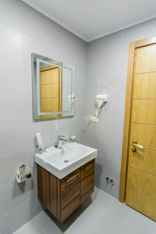Imagen de la habitación del Hotel London, Batumi. Foto 15