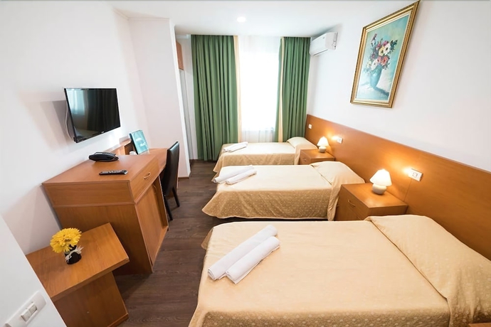 Imagen de la habitación del Hotel London, Constanta. Foto 4