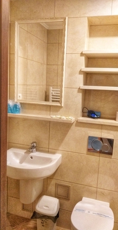 Imagen de la habitación del Hotel London, Constanta. Foto 8