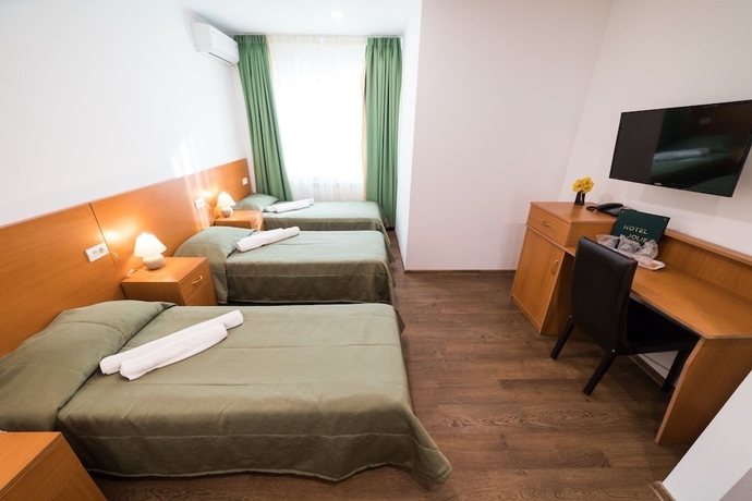 Imagen de la habitación del Hotel London, Constanta. Foto 10