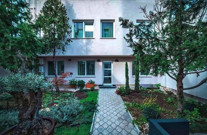 Imagen de los exteriores del Hotel London, Constanta. Foto 17