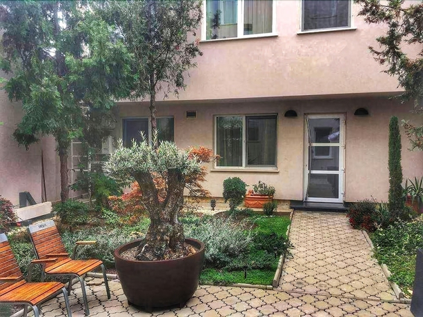 Imagen de los exteriores del Hotel London, Constanta. Foto 18