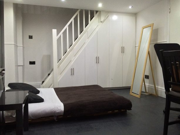 Imagen de la habitación del Hotel London Continental. Foto 2