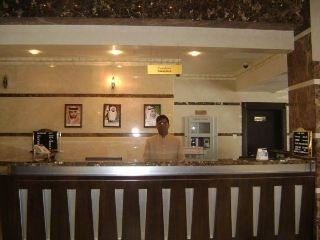 Imagen general del Hotel London Crown. Foto 1