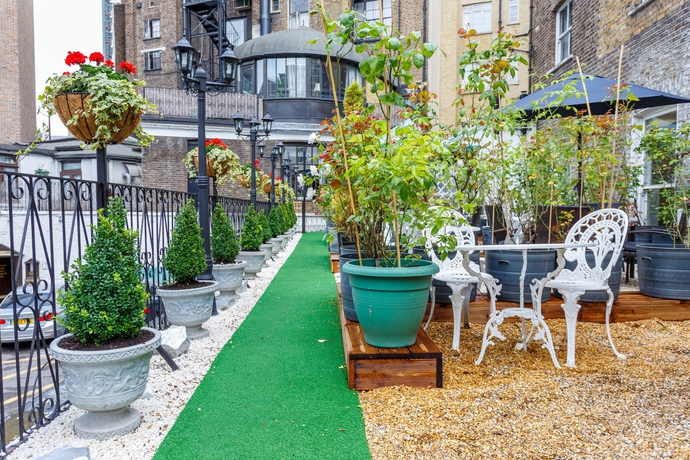 Imagen de los exteriores del Hotel London Elizabeth. Foto 8