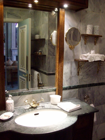 Imagen de la habitación del Hotel London Elizabeth. Foto 7