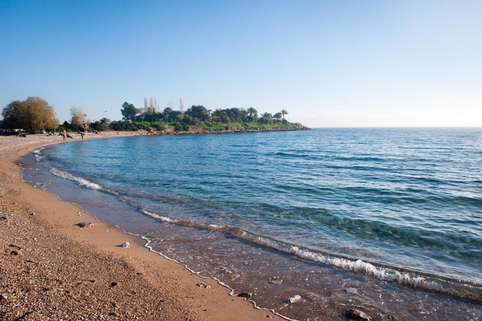 Imagen de los exteriores del Hotel London, Glyfada. Foto 12