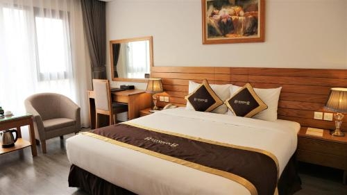 Imagen de la habitación del Hotel London Hanoi. Foto 9