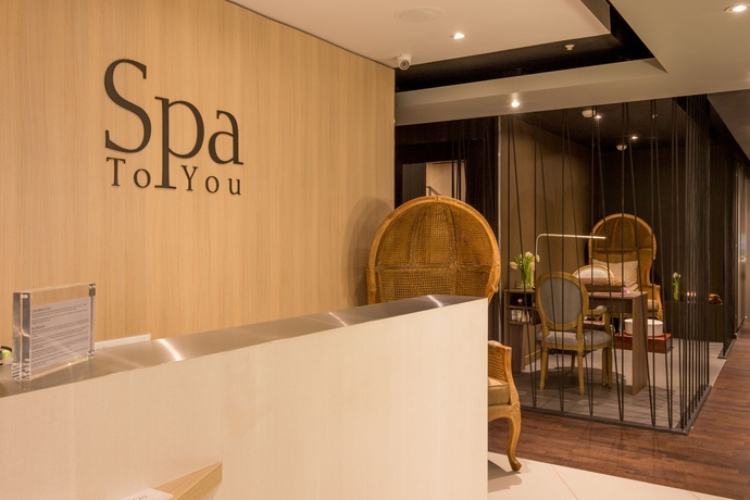 Imagen de la piscina del Hotel London Hilton On Park Lane. Foto 16