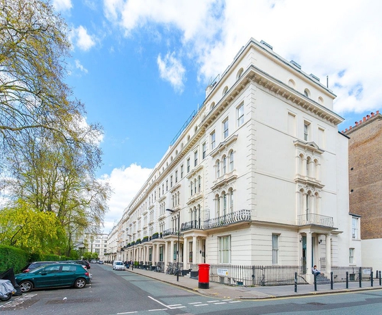 Imagen de los exteriores del Hotel London House. Foto 4