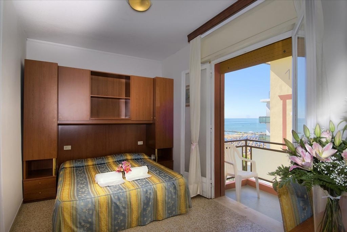 Imagen general del Hotel London, Lido Di Jesolo. Foto 11