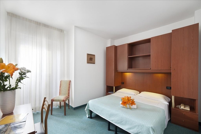 Imagen general del Hotel London, Lido Di Jesolo. Foto 15