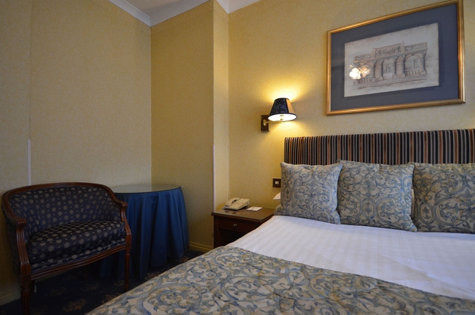 Imagen de la habitación del Hotel London Lodge. Foto 8