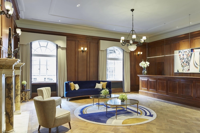 Imagen de los interiores del Hotel London Marriott County Hall. Foto 17