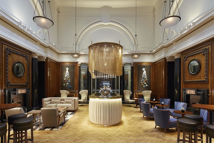 Imagen de los interiores del Hotel London Marriott County Hall. Foto 18