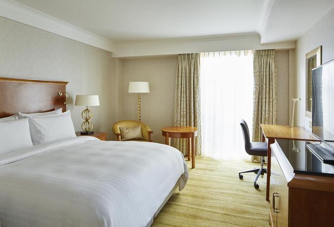 Imagen de la habitación del Hotel London Marriott Kensington. Foto 9
