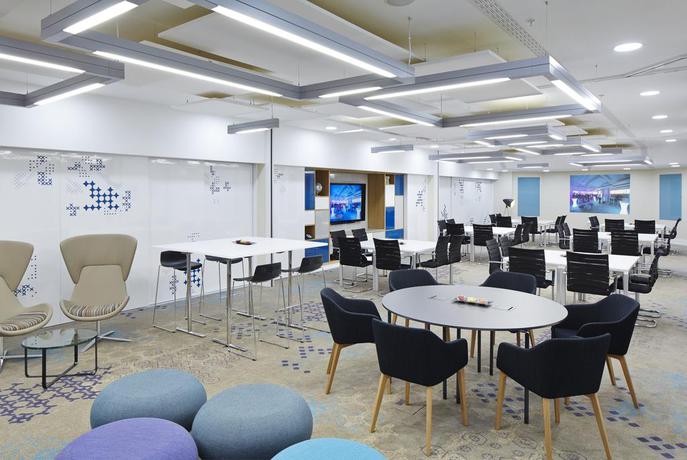 Imagen del bar/restaurante del Hotel London Marriott Kensington. Foto 7