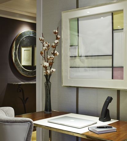 Imagen de la habitación del Hotel London Marriott Park Lane. Foto 9