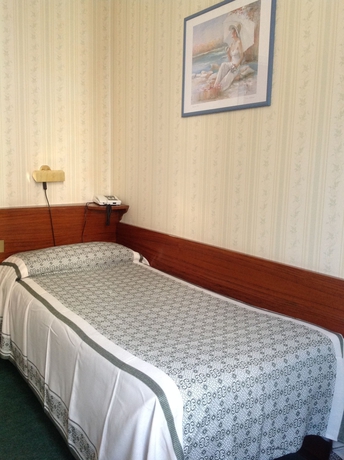 Imagen de la habitación del Hotel London, Milán. Foto 7