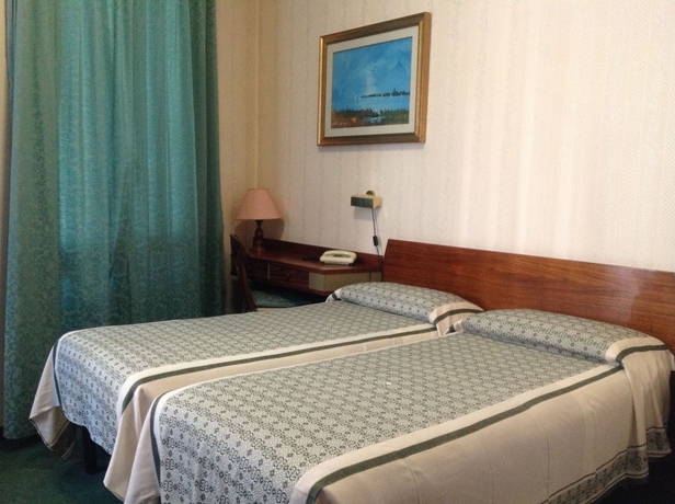 Imagen de la habitación del Hotel London, Milán. Foto 12