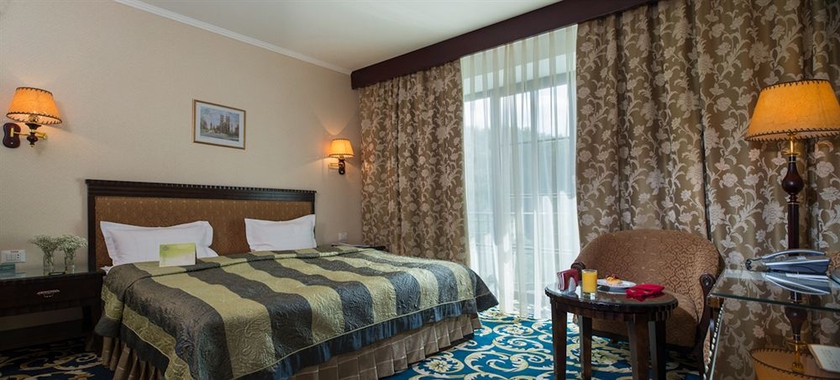 Imagen de la habitación del Hotel London, Odessa. Foto 9