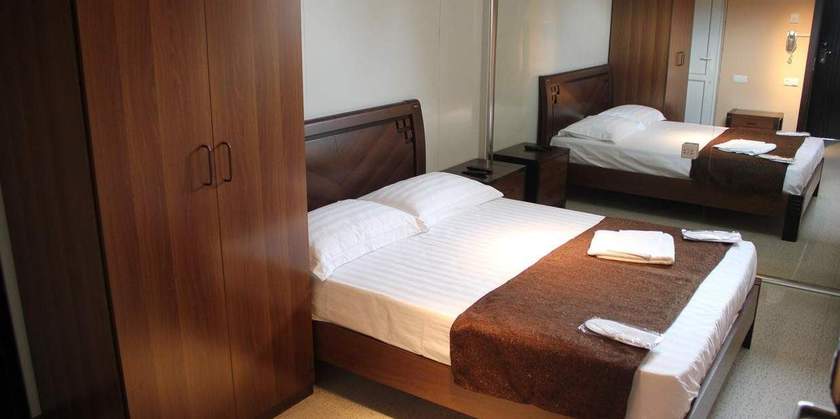 Imagen de la habitación del Hotel London Palace, Tbilisi. Foto 3