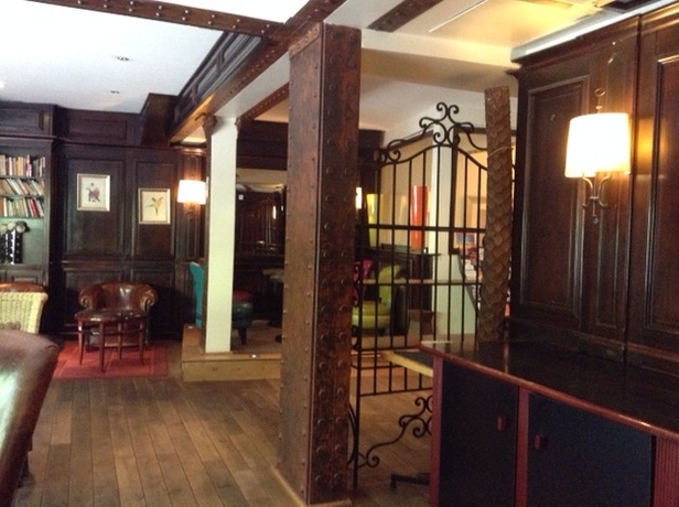 Imagen general del Hotel London Paris. Foto 4