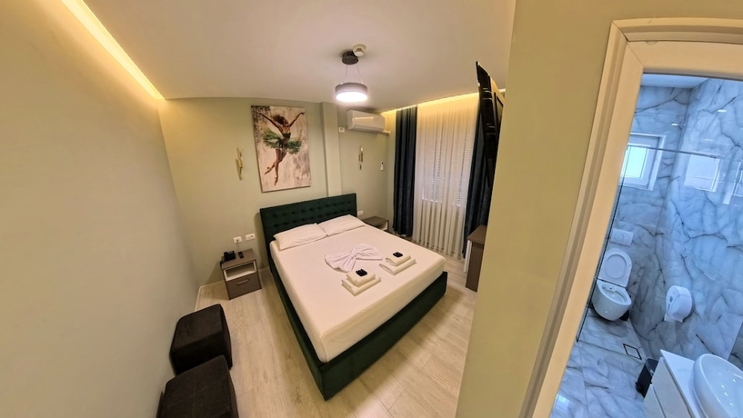 Imagen de la habitación del Hotel London Restaurant. Foto 5