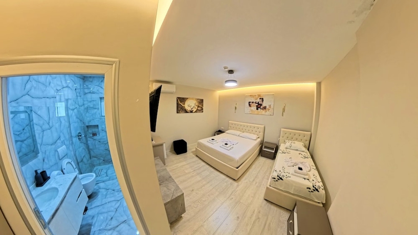 Imagen de la habitación del Hotel London Restaurant. Foto 7