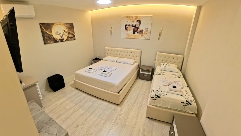 Imagen de la habitación del Hotel London Restaurant. Foto 10