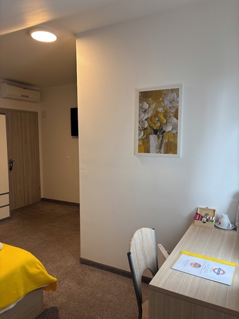 Imagen de la habitación del Hotel London Rooms Zagreb Airport. Foto 13