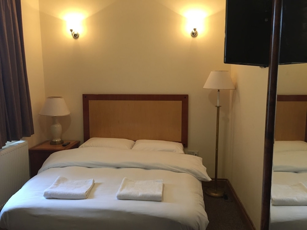 Imagen de la habitación del Hotel London Shelton. Foto 4