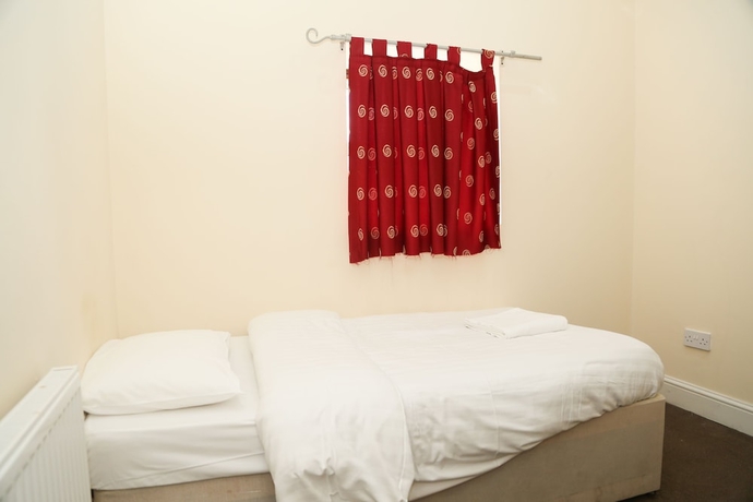 Imagen de la habitación del Hotel London Shelton. Foto 7