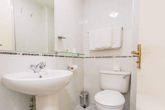 Imagen de la habitación del Hotel London Town. Foto 5