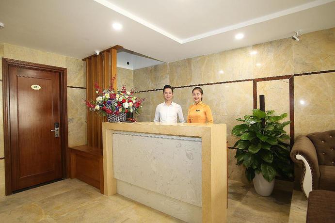 Imagen de los interiores del Hotel London and Apartment. Foto 13