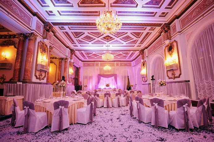 Imagen de los interiores del Hotel Londonskaya. Foto 8