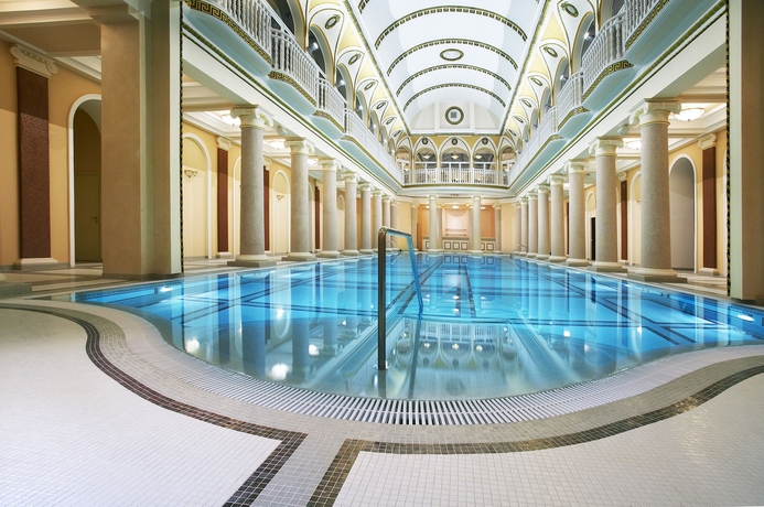 Imagen de la piscina del Hotel Londonskaya. Foto 16