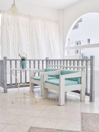 Imagen de los interiores del Hotel Londos. Foto 17