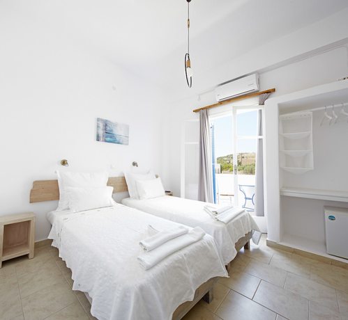 Imagen de la habitación del Hotel Londos. Foto 14