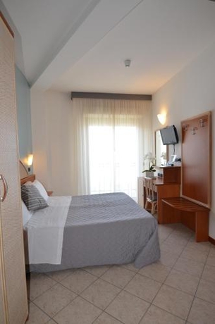 Imagen de la habitación del Hotel Londra, Cervia. Foto 10