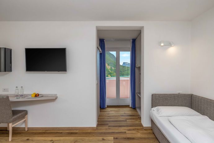 Imagen de la habitación del Hotel Londra, Molveno. Foto 7