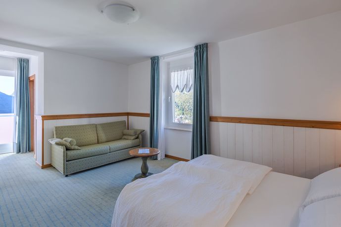 Imagen de la habitación del Hotel Londra, Molveno. Foto 14