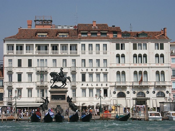 Imagen general del Hotel Londra Palace. Foto 7