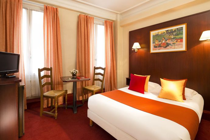 Imagen de la habitación del Hotel Londres Saint-Honoré. Foto 18